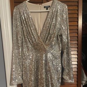 Express formal cocktail dress sequin silver SIZE M